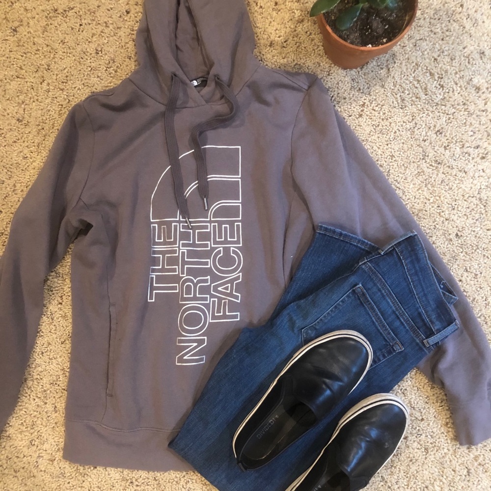 NORTH FACE HOODIE Size: M